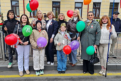 ФОТОФАКТ: Белалко принимает участие в торжественном митинге, посвященном Дню Победы.