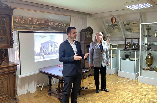 Информационная площадка для работающей молодежи к Международному дню памяти жертв преступления геноцида