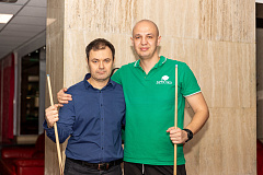 Мастера кия приняли участие в Рождественском турнире по бильярду